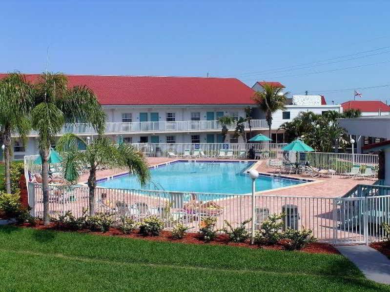 La Quinta Inn By Wyndham Cocoa Beach-Port Canaveral Exteriér fotografie