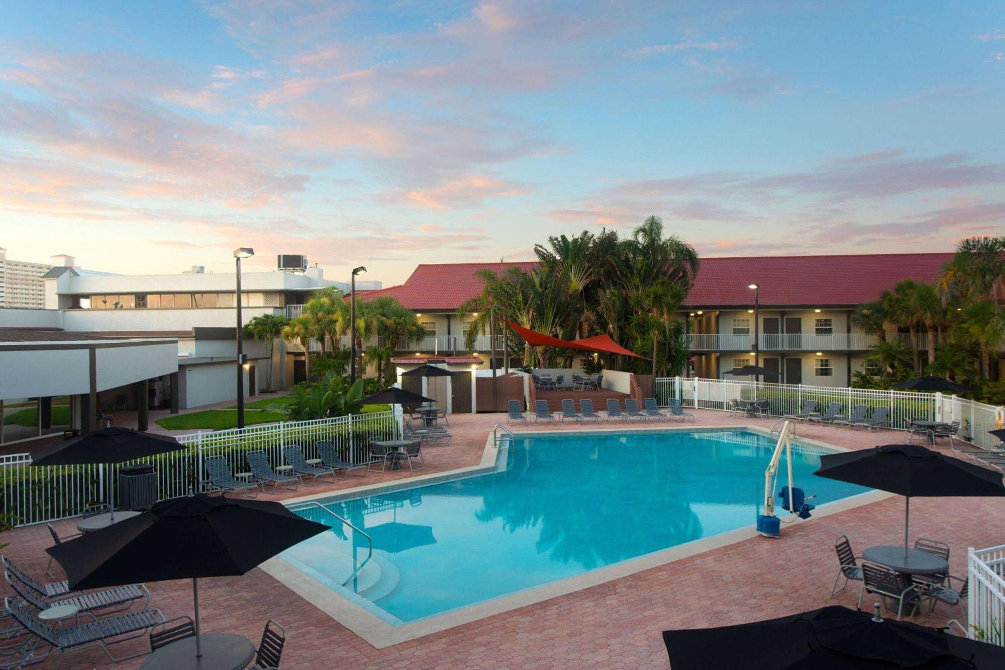 La Quinta Inn By Wyndham Cocoa Beach-Port Canaveral Exteriér fotografie