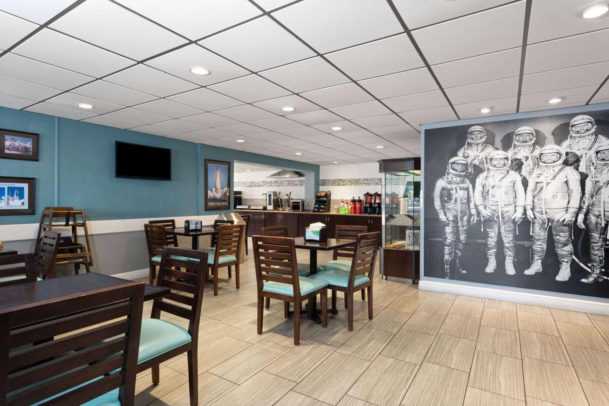 La Quinta Inn By Wyndham Cocoa Beach-Port Canaveral Exteriér fotografie